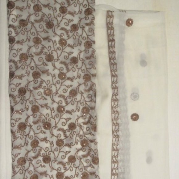 Woman's Unstitched Pakistani Suit - Picture 2 of 3